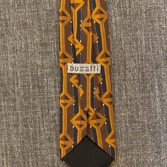 MEN'S Bugatti Italian Silk Tie - Made in USA - Picture 3 of 4